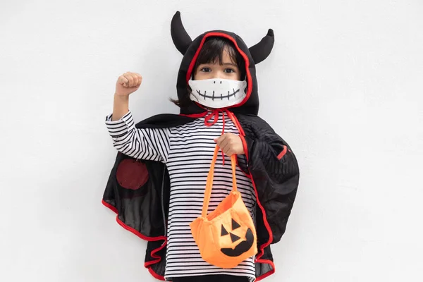 Asian Little Girl Halloween Costume Medical Mask Halloween Safety Measures — Stock Photo, Image