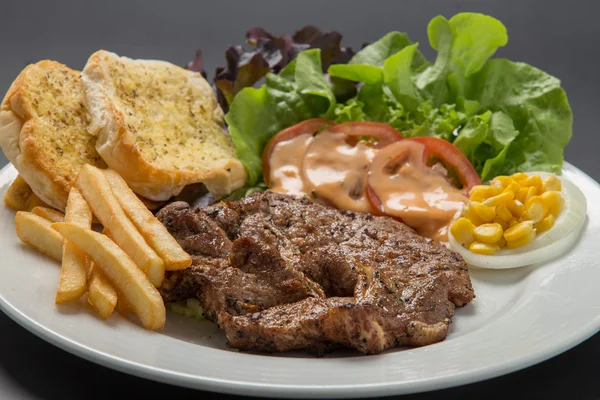 Beef steak — Stock Photo, Image