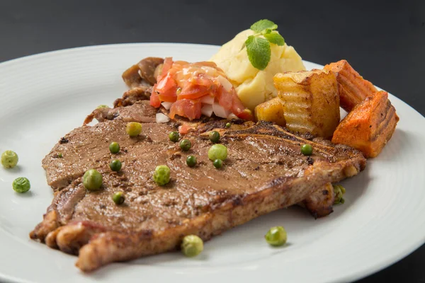 Beef steak — Stock Photo, Image