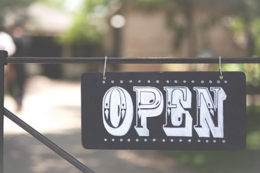 Açık işareti film tarzı