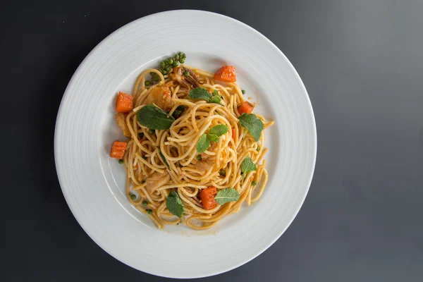 Spaghetti with mussels — Stock Photo, Image