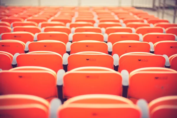 Lege stoelen in stadion vintage kleur — Stockfoto