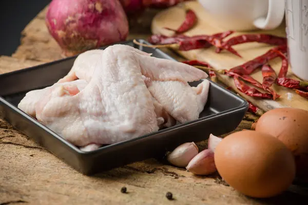 Aw chicken wings with spices - ready for cooking — Stock Photo, Image