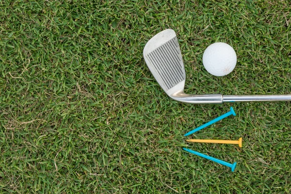 Golf clubs and ball — Stock Photo, Image