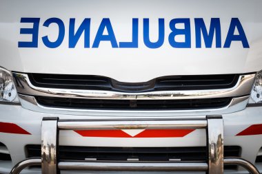 Ambulans (ters alfabesi) radyatör kaporta (skeç stili )