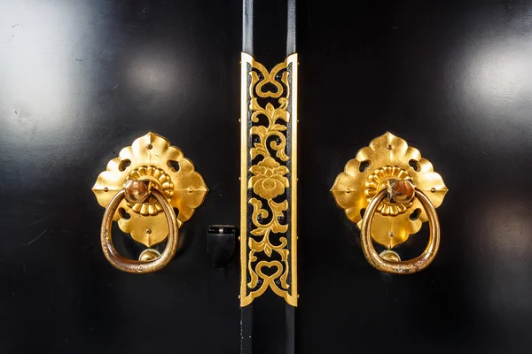 Close up of door in asakusa temple with flower pattern at Tokyo — Stock Photo, Image