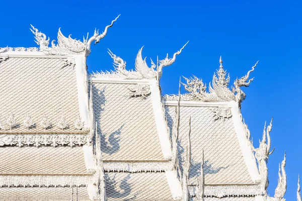 Estatuas de cisne en el techo — Foto de Stock