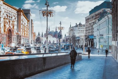 Rusya Moskova Şubat 2021 Şehir merkezinde yürüyüş