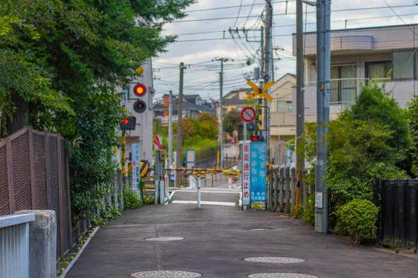 Przejście kolejowe w Tokio, Japonia — Zdjęcie stockowe