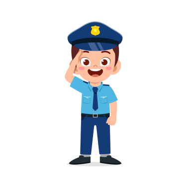 Mutlu küçük çocuk polis üniforması giyiyor.
