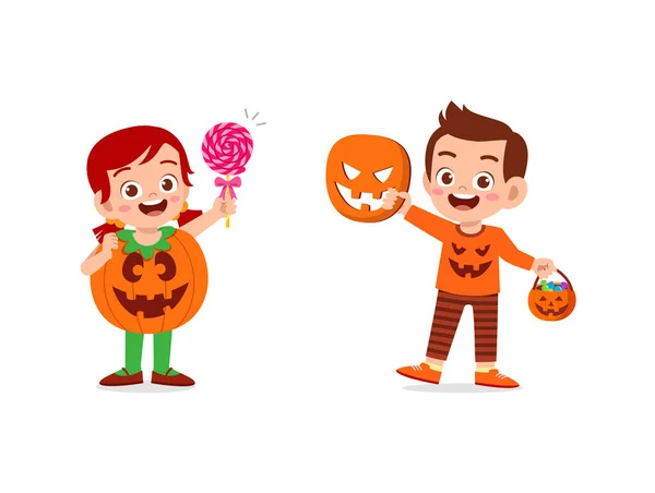 Ragazzo Ragazza Celebrano Halloween Indossare Costume Zucca — Vettoriale Stock