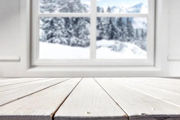 Fondo Borroso Paisaje Ventana Invierno Blanco Mesa Navidad Con Espacio — Foto de Stock