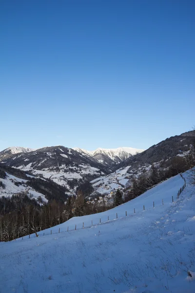 Nocky bergen In Winters aanblik naar Kaning — Stockfoto