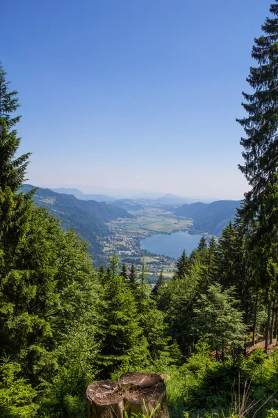 Utsikt till sjön Ossiach från Gerlitzen — Stockfoto