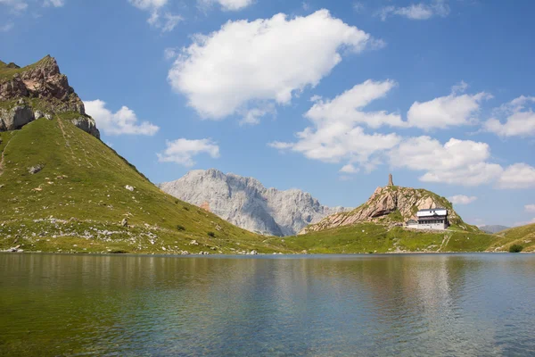 Wolayersee in lesachtal kärnten Österreich — Stockfoto