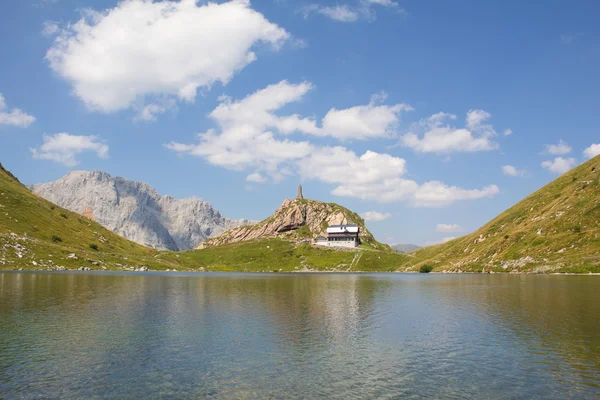 Wolayersee in lesachtal kärnten Österreich — Stockfoto