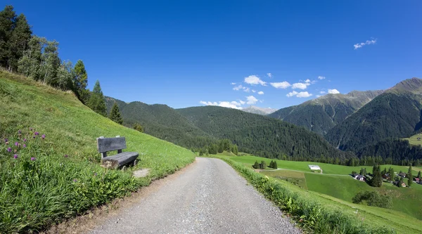 Νταβός Wiesen Graubuenden Ελβετία θέα το καλοκαίρι — Φωτογραφία Αρχείου