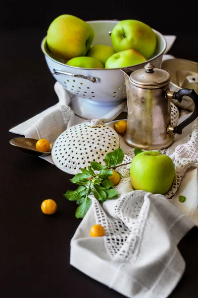 Stilleben med äpplen — Stockfoto