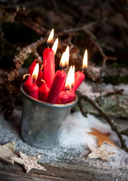 Kerstmis achtergrond met kaarsen — Stockfoto