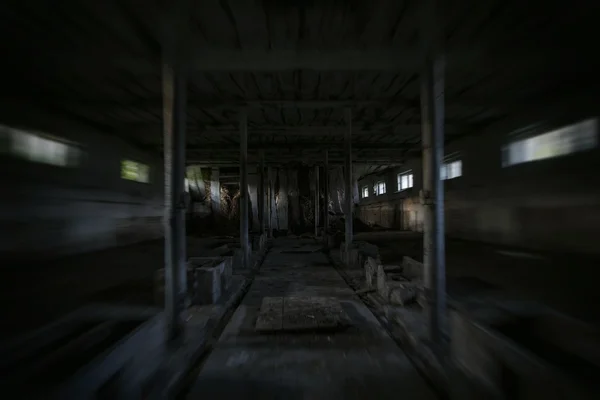 A escuridão fantasma corredor sujo — Fotografia de Stock