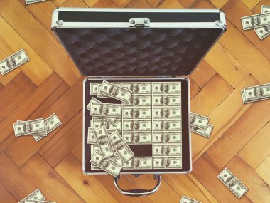 100 dolarlık banknotların arkaplanı