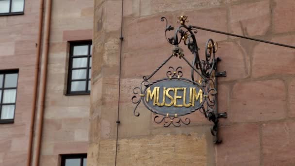 Museum sign  hanging — Stock Video