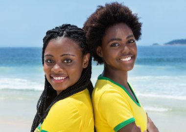 Rio de Janeiro, Copacabana Plajı'nda iki Brezilyalı hayranları