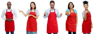 5 çalışan Latin Amerikalı, Afrikalı, Kafkas garsonlar ve garsonlardan oluşan bir grup.