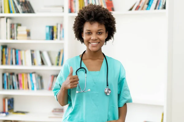 Optimistic Afro American Female Nurse Work Hospital — Stock Photo, Image
