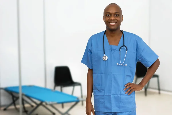 Laughing Mature Adult Afro American Male Doctor Vaccination Station Vacinating — Stock Photo, Image