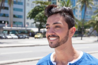 Modern bir şehir Brezilyalı adam rüya