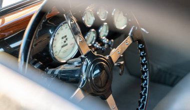 Doha, Katar - 30 Mart 2020: 1936 Rolls Royce Phantom III klasik araba