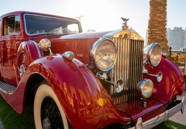 Doha, Katar - 30 Mart 2020: 1936 Rolls Royce Phantom III klasik araba