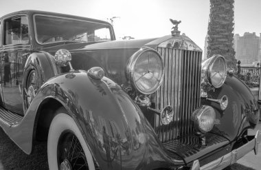 Doha, Katar - 30 Mart 2020: 1936 Rolls Royce Phantom III klasik araba