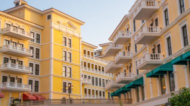 Qanat Quartier, Doha, Katar 'da Pearl' de.