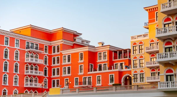 Qanat Quartier, Doha, Katar 'da Pearl' de.