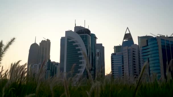 Doha Qatar November 2020 Skyline Qatar City Sunset Gloomy Sky — Video Stock