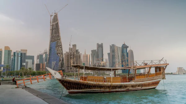 Kleurrijke Skyline Van Doha Qatar City Tijdens Nacht Tijdens Zomer — Stockfoto