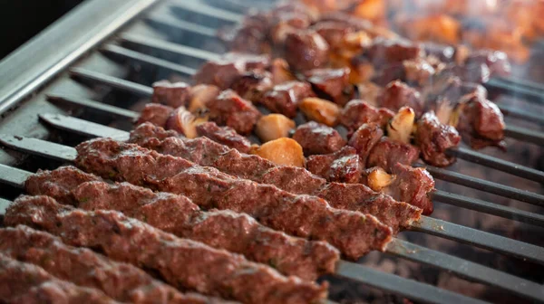 Arabo Cucina Tradizionale Kufta Agnello Brochure Sulla Griglia — Foto Stock