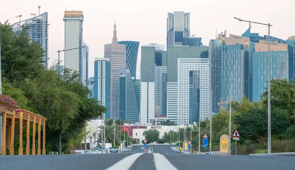 Horizonte Ciudad Doha Antes Del Atardecer Enfoque Selectivo — Foto de Stock