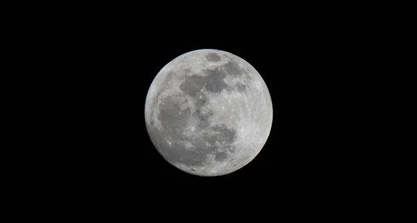 Lua Cheia Sobre Céu Negro Escuro Noite — Fotografia de Stock
