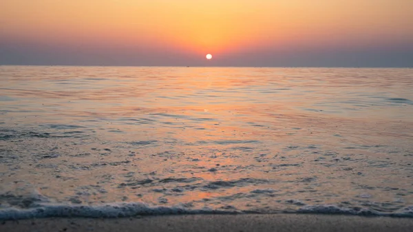 Colorido Océano Vibrante Playa Amanecer Durante Día Verano — Foto de Stock