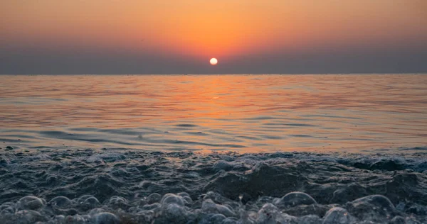 Colorido Océano Vibrante Playa Amanecer Durante Día Verano — Foto de Stock