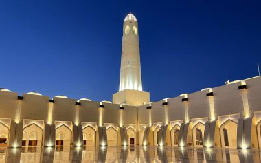 İmam Abdul Wahab Camii: Katar Devleti Büyük Camisi. Seçici odak