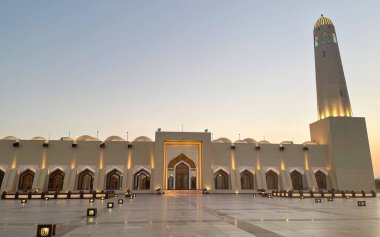 İmam Abdul Wahab Camii: Katar Devleti Büyük Camisi. Seçici odak