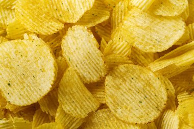 Patates cipsini yaklaştır. çip arkaplanı