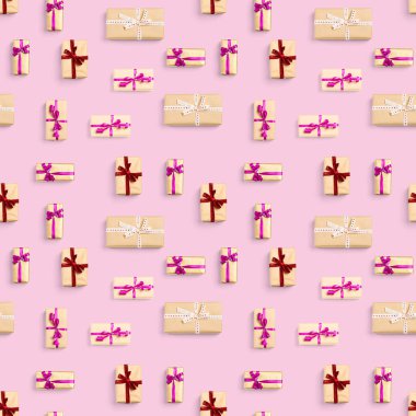 Pembe arka plandaki hediye kutularından yapılmış kusursuz desenler. En az konsept kusursuz desen sunuyor. Yılbaşı düğünü için soyut bir model.