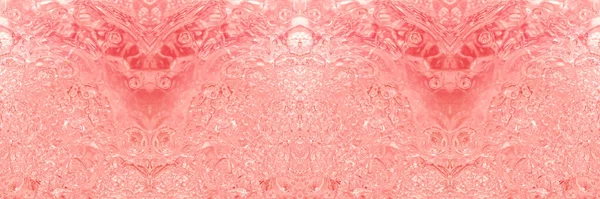 Azul transparente agua potable limpia fondo abstracto. superficie de agua con burbujas de aire rojo fondo rosa — Foto de Stock
