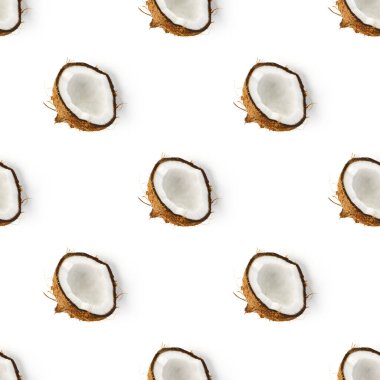 Hindistan cevizi aralıksız desen. Beyaz arka planda izole edilmiş hindistan cevizi olan tropik soyut bir arka plan. düz yat.