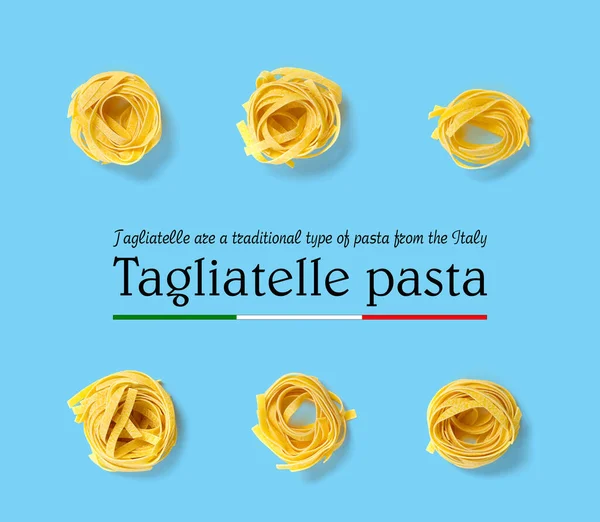 Italiensk pasta tagliatelle. rå pasta fettuccine popkonst bakgrund, platt låg. Italiensk rå näste pasta isolerad på blå — Stockfoto